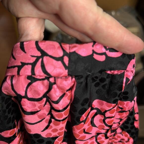 Vintage Valentino Night Silk Fuschia Rose Skirt w/ Pockets Size 0 - Picture 15 of 16